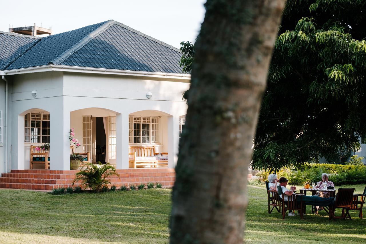 The Guinea Fowl Bed & Breakfast Entebbe Ngoại thất bức ảnh